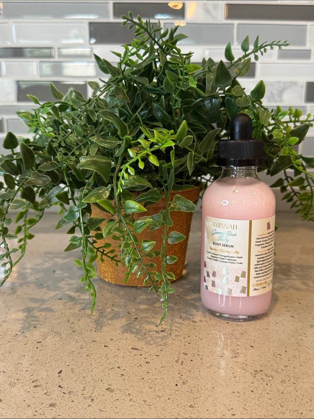 AMINNAH - GUMMY BEAR SLUSHY BODY SERUM